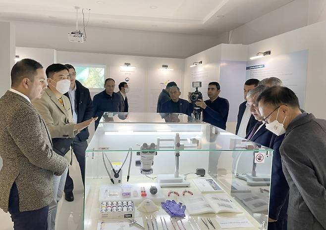 사마르칸트 보존과학 적용 유물 전시회