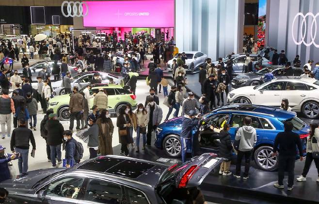 관람객들도 북적이는 서울모빌리티쇼 전시장. [사진 제공 = 조직위]