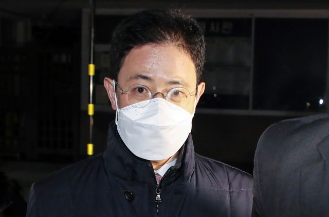 손준성 대구고검 검사가 지난 10월 27일 구속영장이 기각된 뒤 서울구치소를 나서는 모습. 연합뉴스