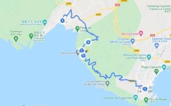 카시스에서 라시오타 가는 D141번 도로.