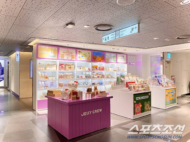 크리에이터 브랜드 플랫폼 젤리크루, 직영 10호점 '신세계백화점 천안아산점' 3일 오픈.