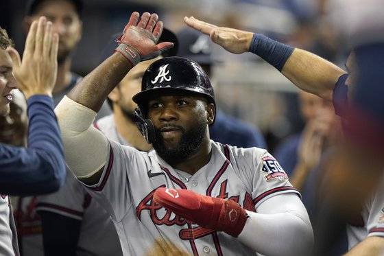 밀워키 브루어스와 계약한 아브라함 알몬테. [AP=연합뉴스]