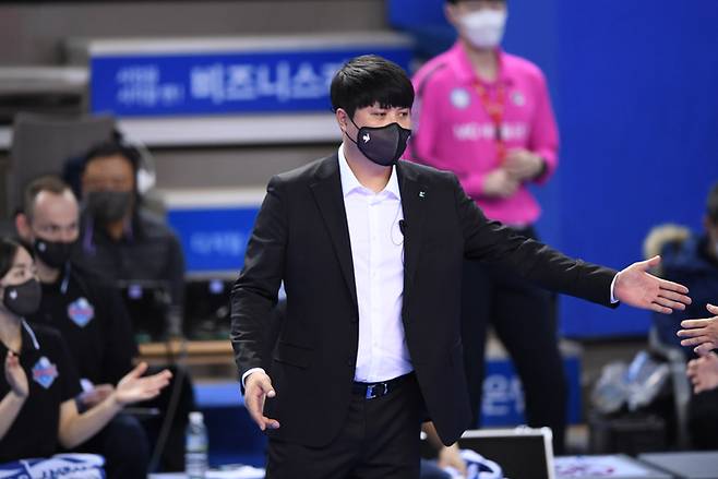 여자프로배구 IBK기업은행의 안태영 감독대행. (사진 = KOVO 제공) *재판매 및 DB 금지