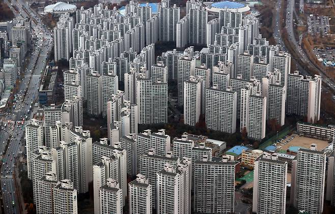 Apartment complexes in Jamsil-dong, Seoul (Yonhap)