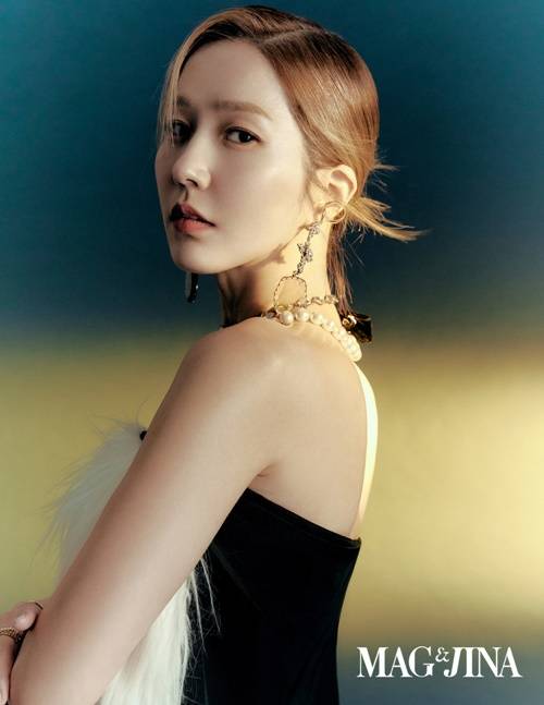 이진 화보 사진=맥앤지나