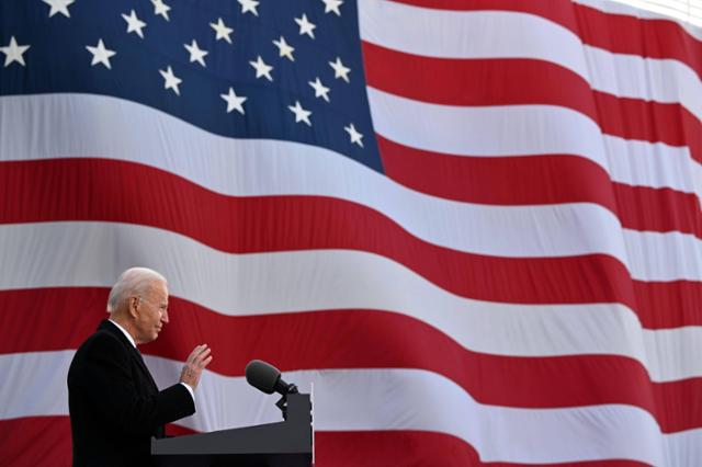 조 바이든 미국 대통령이 지난 1월 워싱턴D.C.로 떠나기 직전 델라웨어에서 고별 연설을 하고 있다. AFP 연합뉴스