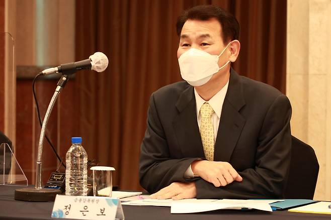 [서울=뉴시스] 정은보 금융감독원장이 7일 서울 여의도 켄싱턴 호텔에서 열린 '금감원장-여신전문금융사CEO 간담회'에 참석해 모두발언을 하고 있다. (사진=금융감독원) photo@newsis.com *재판매 및 DB 금지