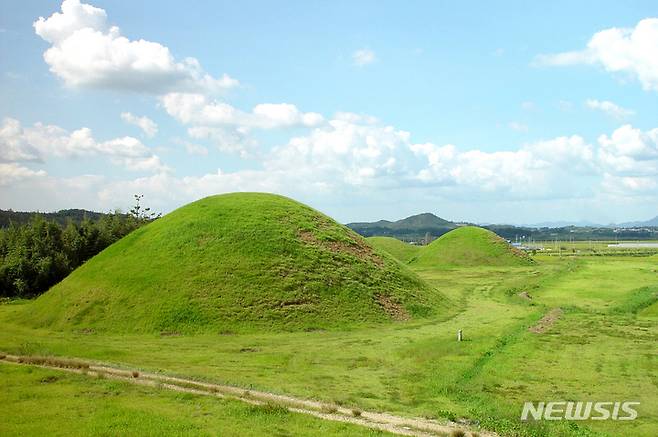 [나주=뉴시스] 이창우 기자 =  마한시대 유적인 나주 반남고분군. (사진=나주시 제공) 2021.12.04 photo@newsis.com