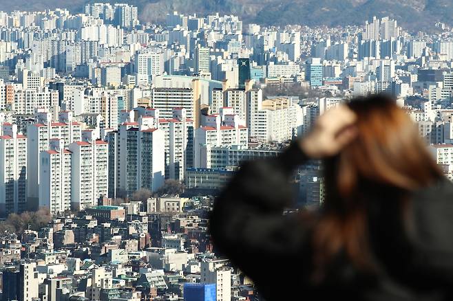 서울 남산에서 바라본 서울 시내 아파트 단지. [연합]