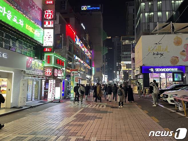 11일 서울 강남역 주변 식당가 모습. 주말인데도 거리가 한산하다.© 뉴스1 박재하 기자