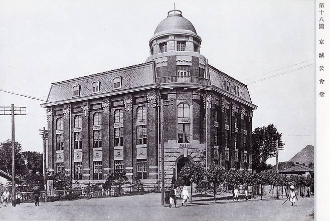 1920년 완공된 경성 소공동의 경성공회당. 1923년의 크라이슬러와 하이페츠 연주, 1924년의 짐발리스트 공연이 이곳에서 열렸다. /조선일보 DB