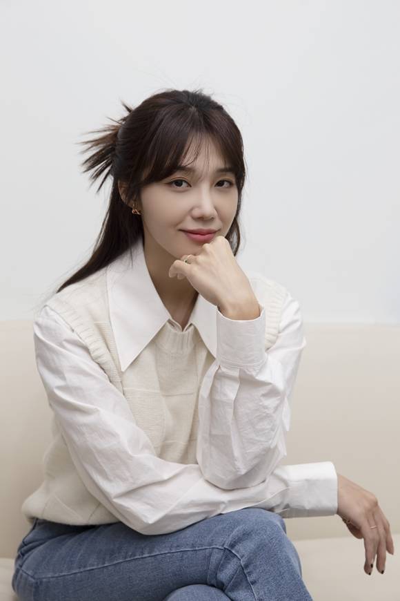 정은지는 최근 종영한 티빙 오리지널 '술꾼도시여자들'에서 강지구 역을 맡아 넓고 깊어진 연기 스펙트럼을 입증했다. /IST엔터테인먼트 제공