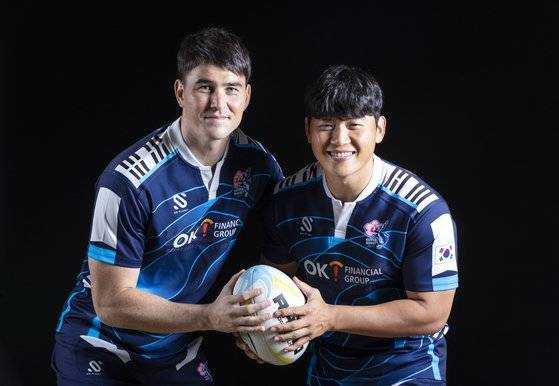 예능 프로에 출연 중인 김진(왼쪽)은 럭비 대중화가 목표다. 김남욱도 돕겠다고 했다. 정준희 기자