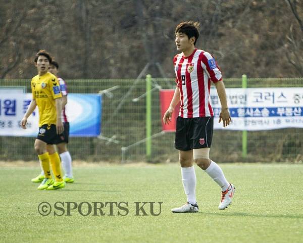 고려대 9번시절의 김영민 코치