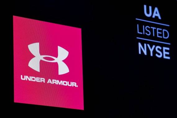 글로벌 스포츠 브랜드 언더아머( Under Armour)가 농구 스타 스테판 커리(Stephen Curry)가 신었던 운동화를 대체불가능한토큰(NFT)로 발행하면서 본격 메타버스 시장 진입을 선언했다. 스포츠 브랜드 나이키와 아디다스에 이어 언더아머까지 메타버스 시장에 진입하면서 글로벌 스포츠 브랜드들의 메타버스 시장 각축이 본격화되고 있는 것으로 보인다. /사진=뉴스1 외신화상