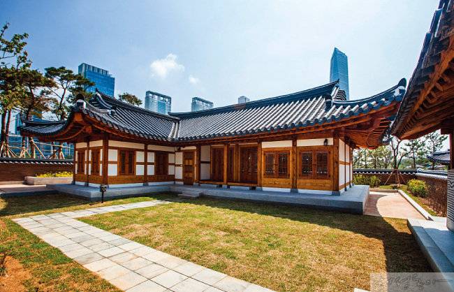 경원재 로얄 스위트의 앞마당.