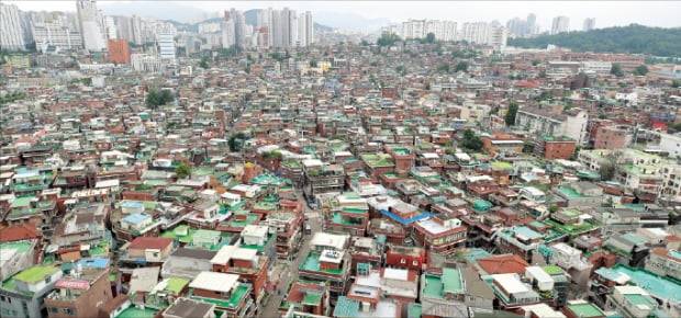서울 동작구 노량진뉴타운에서 규모가 가장 큰 1구역 일대. 재개발이 끝나면 새 아파트 2992가구가 들어선다.   연합뉴스