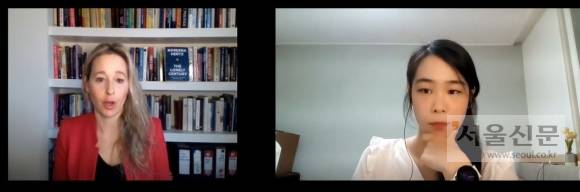 본지 기자와 화상 인터뷰를 하고 있는 노리나 허츠 교수.  윤연정 기자