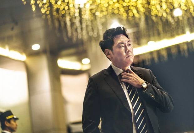경관의 피