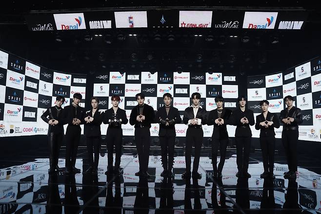 [서울=뉴시스] 오메가엑스. 2022.01.05. (사진= 스파이어 엔터테인먼트 제공) photo@newsis.com*재판매 및 DB 금지 *재판매 및 DB 금지