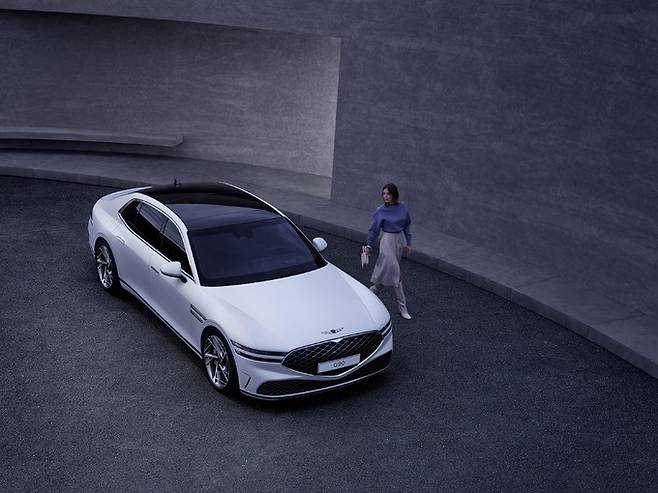 G90. 제네시스 제공