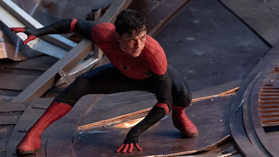 Marvel's superhero blockbuster "Spider-Man: No Way Home" topped the Korean box office for the fourth week in a row. [SONY PICTURES]