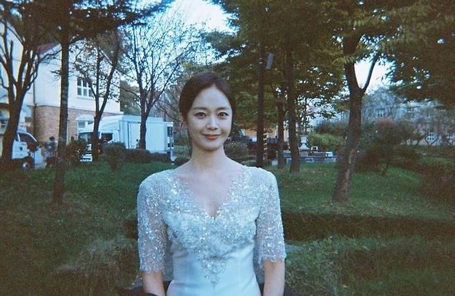 [서울=뉴시스] '런닝맨 막내' 전소민, '쇼윈도'서는 섹시美 갑 그 자체..."치명적인 비주얼" 2022.01.10 (사진=전소민 SNS 제공) photo@newsis.com*재판매 및 DB 금지 *재판매 및 DB 금지