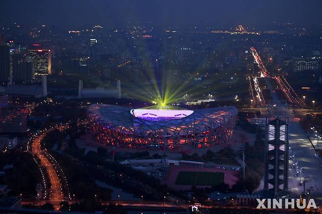 [베이징=신화/뉴시스]2022 베이징동계올림픽이 열리는 베이징국립경기장 전경. 2021.10.28.