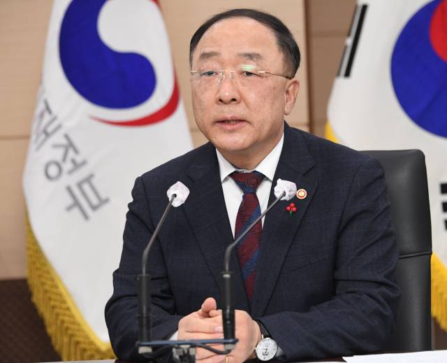 홍남기 부총리 겸 기획재정부 장관이 3일 정부세종청사에서 열린 기재부 시무식에서 발언하고 있다. /사진 제공=기획재정부