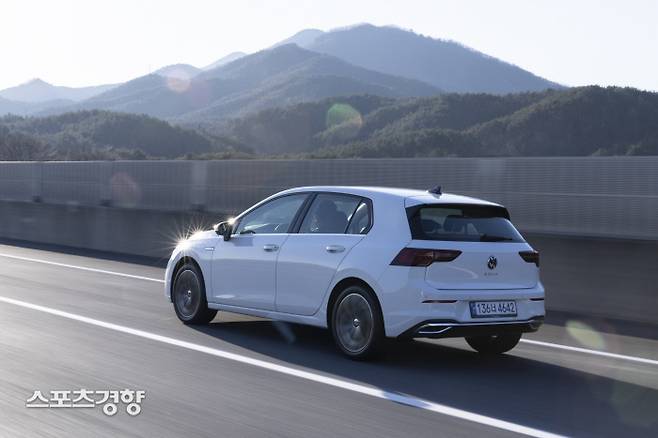 폭스바겐 신형 8세대 골프