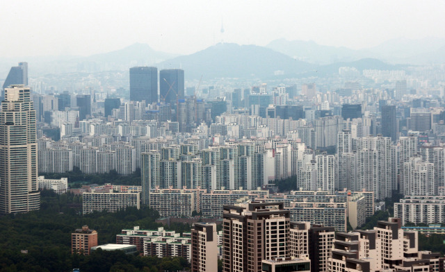 서울 강남구 일대 아파트 단지 전경./연합뉴스