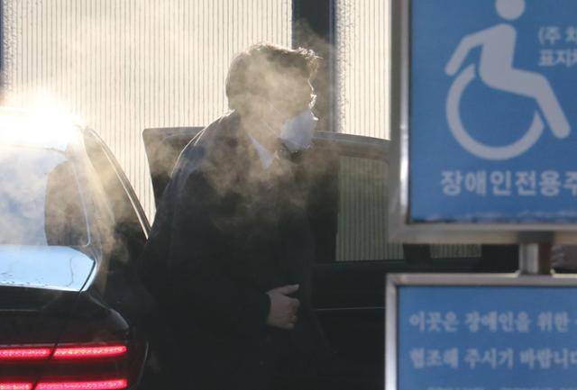 출근하는 김진욱 공수처장. 뉴스1