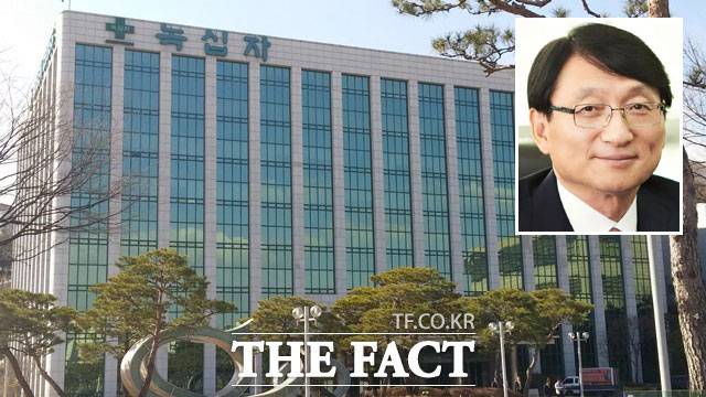 GC녹십자그룹은 허일섭(오른쪽 사진) 녹십자홀딩스 회장과 그의 조카 허은철 GC녹십자 사장, 허용준 녹십자홀딩스 사장과 함께 '3촌 경영' 체제로 운영되고 있다. /더팩트 DB, GC녹십자