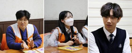 『토끼왕』 발간 프로젝트에 함께한 월드비전 춘천종합사회복지관 아동권리위원회 김기호 과장(맨 왼쪽 사진)과 김효빈(가운데 사진)·성수호 학생.