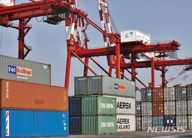 군산항 컨테이너부두