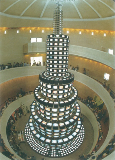 1988년 ‘다다익선’ 일반 공개 당시 모습. 국립현대미술관 제공