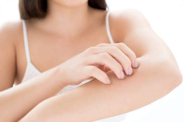 신장 기능이 떨어지면 몸에 노폐물이 쌓이면서 가려움을 유발한다./사진=클립아트코리아