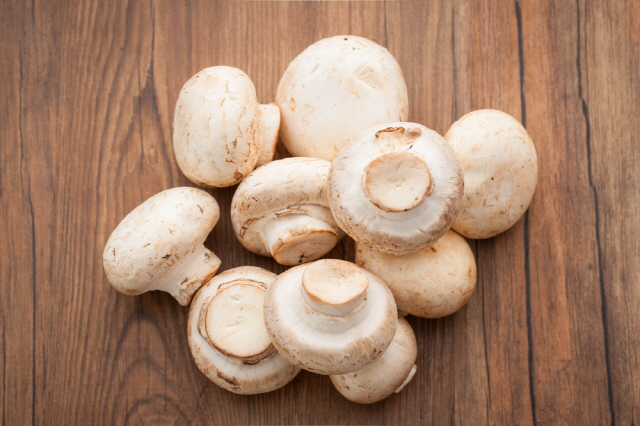 양송이버섯은 심장 건강의 핵심 성분인 칼륨이 함유돼 있어 심장 건강을 향상시켜 준다./사진=클립아트코리아