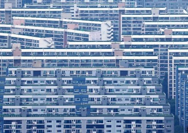 서울 대모산 전망대에서 바라본 강남구 대치동 은마아파트. / 사진 = 연합뉴스