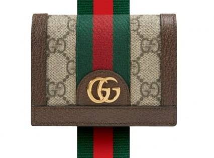 구찌 가문의 실화를 토대로 한 영화 ‘하우스 오브 구찌’. 가수 레이디 가가(가운데)가 희대의 악녀로 열연했다.