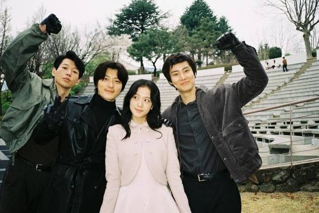 사진=지수 인스타그램