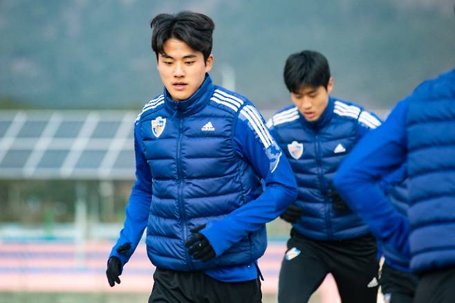 훈련 중인 설영우. 울산 현대
