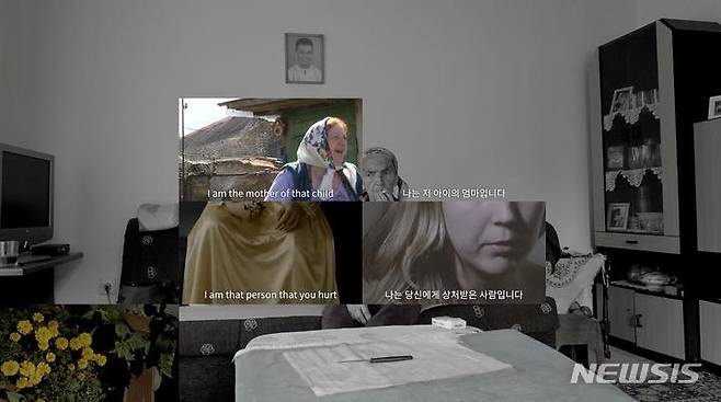 [서울=뉴시스]송상희 '말걸기', 2021, 복합 매체 설치, 단채널 비디오, 컬러, 사운드, 회전 드론 스피커 6대, 24분. 서울시립미술관 제작 지원.