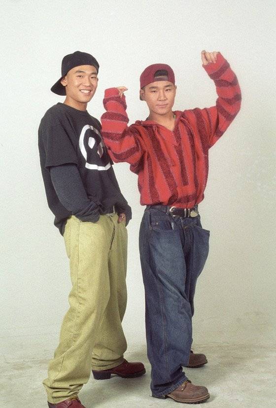 힙합패션을 선보인 1990년대 인기 댄싱그룹 듀스. [중앙포토]