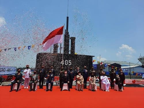작년 3월 수라바야에서 열린  한-인니 3번 잠수함 인도식 [주인도네시아 한국대사관 제공=연합뉴스]