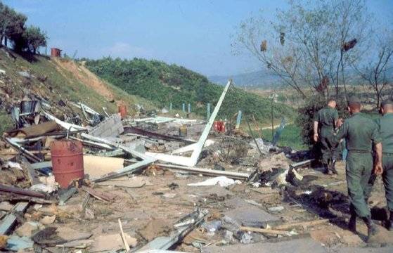 1967년 5월 21일 북한군 특작부대 침투조가 임진강 이북의 주한미군 기지인 캠프 월리에 폭발물을 묻어 미군 2명이 숨지고 미군과 카투사 19명이 다쳤다. 이처럼 67~69년 북한은 DMZ 일대에서 무력도발을 벌였다. campsabrekorea.com