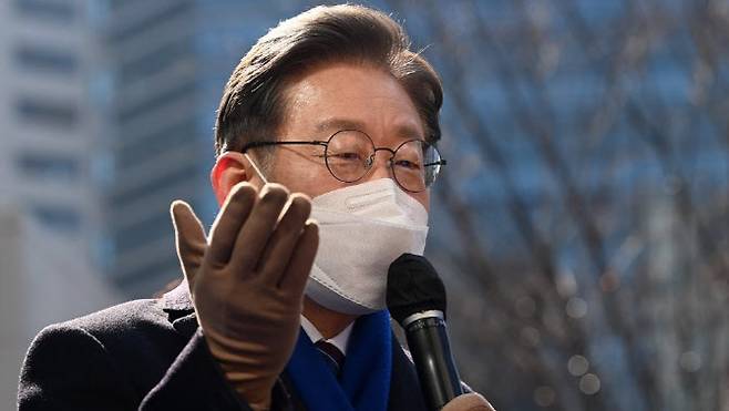 이재명 더불어민주당 대선후보가 16일 서울 강남구 강남역 인근에서 열린 ‘JM은 강남스타일!’ 선거 유세에서 지지를 호소하고 있다.(사진=국회사진기자단)