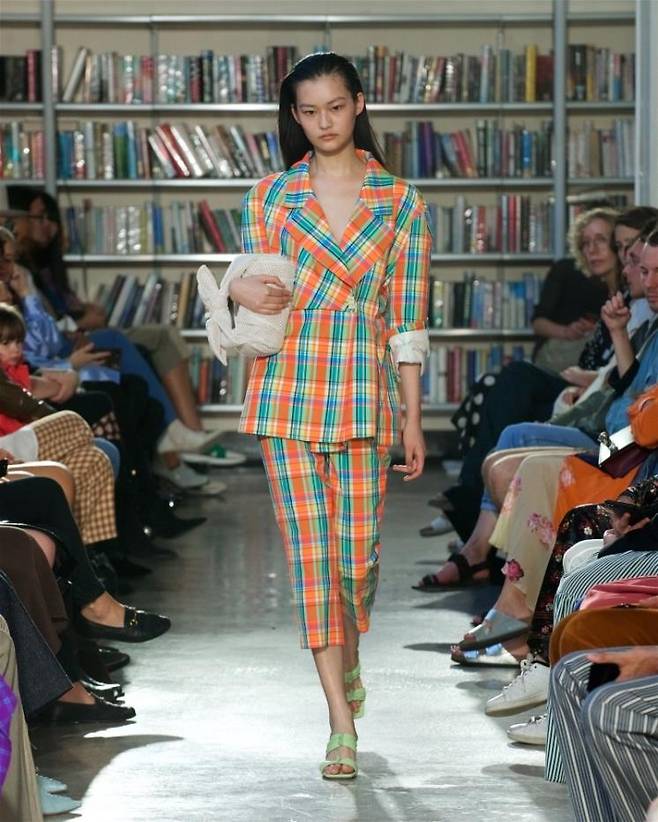 ▲ 레지나 표 2020 S/S 컬렉션