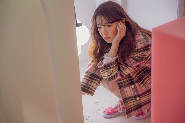 ⓒ제이윈 엔터테인먼트