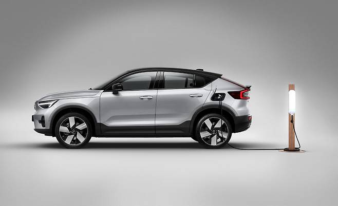 볼보 C40 리차지.